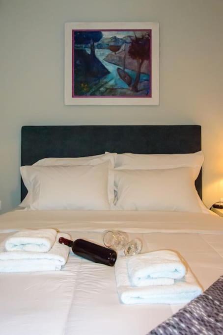 Cozy And Comfortable Apartment In Athens Center Atenas Exterior foto